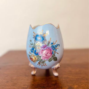 A beautiful Limoges French egg vase, having stunning roses highlighted with gilt on three sides