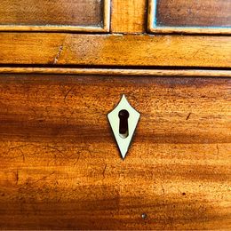 A fantastic George III mahogany chest of drawers with a lovely rich patina