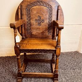 A fascinating metamorphic single Monks table or chair made from quarter sawn oak