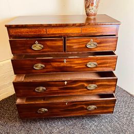 A fantastic George III mahogany chest of drawers with a lovely rich patina