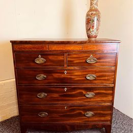 A fantastic George III mahogany chest of drawers with a lovely rich patina