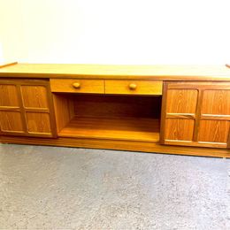 A gorgeous Teak "Squares" Sideboard by Nathan Furniture infantastic original condition