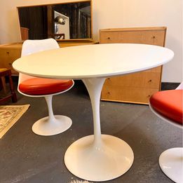 Rudi Bonzanini Mid Century 1960s/70s Dining Table And Pair Of Tulip Chairs embossed to the bases