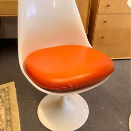 Rudi Bonzanini Mid Century 1960s/70s Dining Table And Pair Of Tulip Chairs embossed to the bases