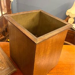 A lovely Edwardian mahogany fireside log or coal cabinet seat beautifully carved