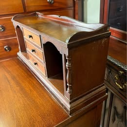 Antique Georgian Style Small Mahogany Ladies Desk With A Tooled Leather Writing Area