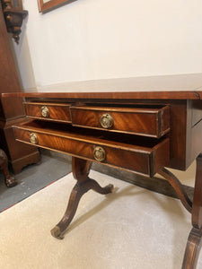 A Bevan And Funnell Stylish Antique Inlaid Mahogany Crossbanded And Line Inlaid Sofa Table