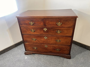 A Quality George II Mahogany Chest Of Drawers With Amazing Rich Colour