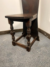 Load image into Gallery viewer, An M H Baillie Style Oak Hall Chair Embossed With Acorns And Beautiful Carved Oak Tree Foliage