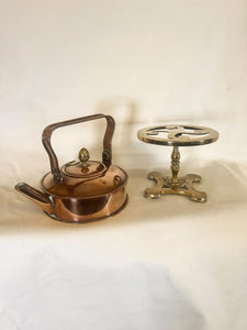 A Fabulous Antique George III Quality Low Copper Kettle With Brass Kettle Stand