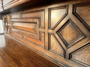 A Quarter Sawn Arts And Crafts Sideboard In The Style Of Gillows c.1890