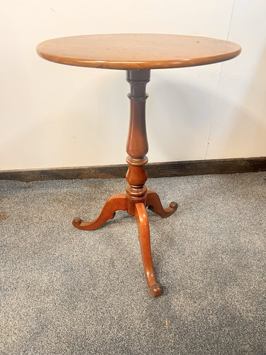 A Very Good Quality Regency Period Mahogany Wine Table