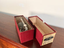 Load image into Gallery viewer, Vintage DeVilbiss No.15 Atomizer Complete With Its Original Box