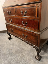 Load image into Gallery viewer, An Antique 20th Century Fine Quality Bureau In Mahogany