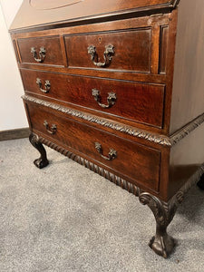An Antique 20th Century Fine Quality Bureau In Mahogany