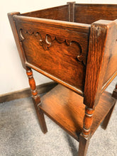 Load image into Gallery viewer, Edwardian Arts &amp; Crafts Oak Framed Planter – In the Manner of Shapland And Petter