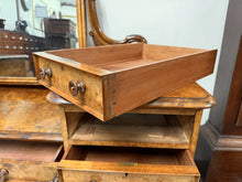 Load image into Gallery viewer, A Fine Quality Victorian Dressing Table By The Renowned Leeds Makers Constantine &amp; Co.
