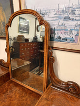 Load image into Gallery viewer, A Fine Quality Victorian Dressing Table By The Renowned Leeds Makers Constantine &amp; Co.