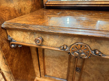 Load image into Gallery viewer, A Fine Quality Victorian Dressing Table By The Renowned Leeds Makers Constantine &amp; Co.