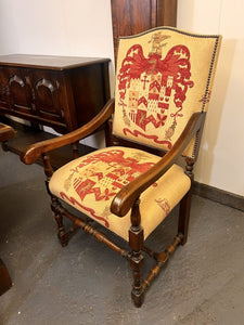 A Fabulous Royal Oak Fine English Ten Seater Balmoral Westminster Dining Table With Ten Chairs