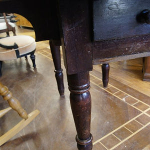 A small Georgian Welsh drop leaf table from Carmarthenshire circa 1800 in lovely condition