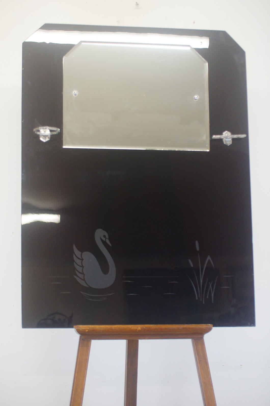 Genuine Art Deco 1930s English made black Vitrolite bathroom sink splash-back