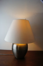 Load image into Gallery viewer, Lovely metal lamp with hand beaten detail to base and gorgeous shade